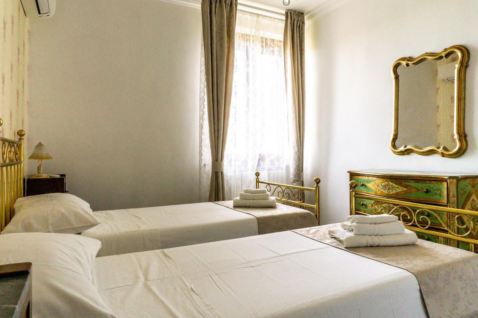Villa Nerone B&B Lorenzana Экстерьер фото
