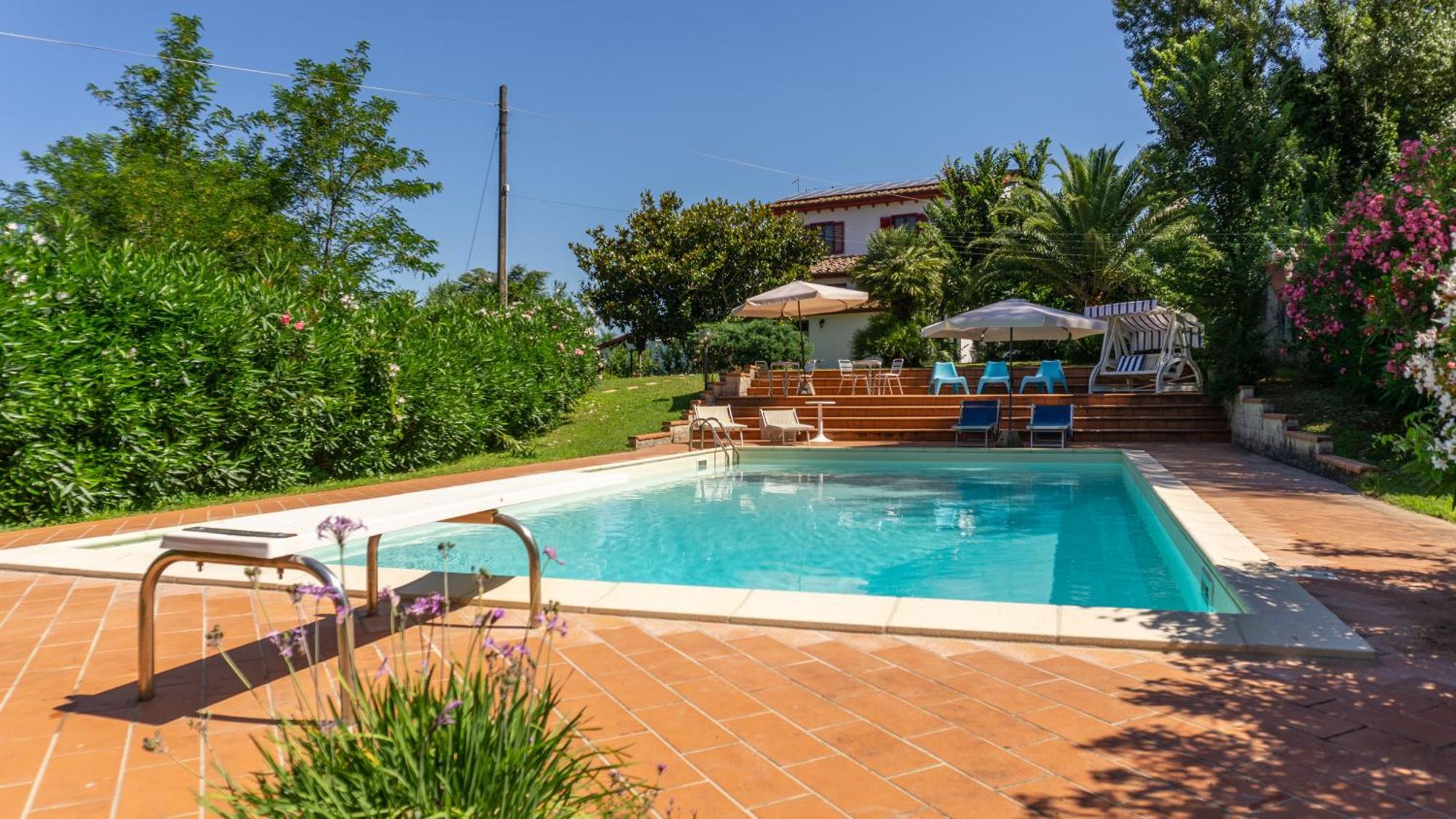 Villa Nerone B&B Lorenzana Экстерьер фото